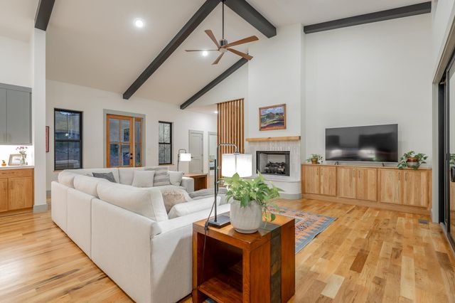 19 Stonehaven Drive, Signal Mountain, TN 37377