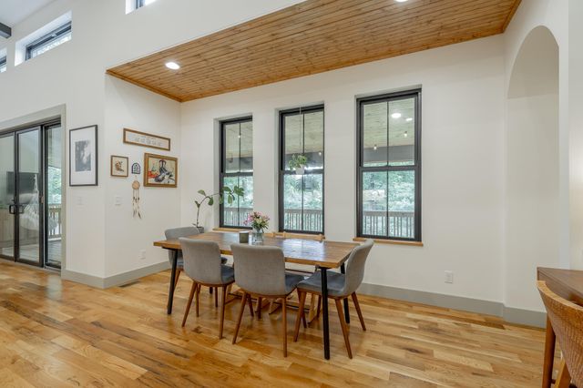 19 Stonehaven Drive, Signal Mountain, TN 37377