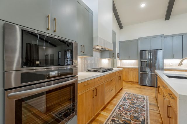 19 Stonehaven Drive, Signal Mountain, TN 37377