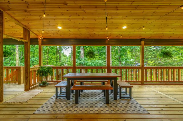 19 Stonehaven Drive, Signal Mountain, TN 37377