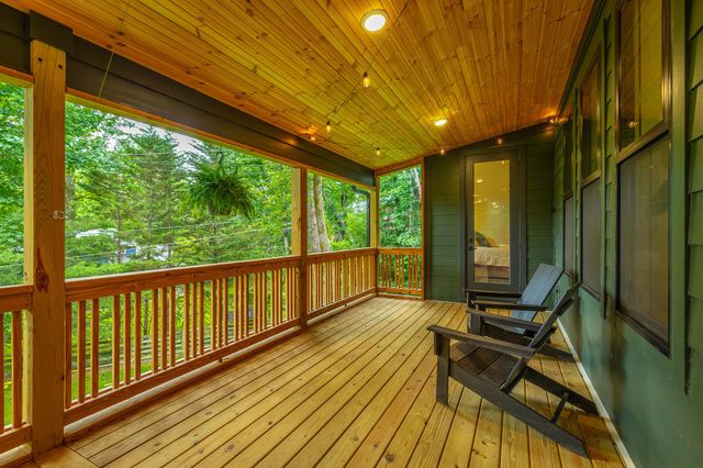 19 Stonehaven Drive, Signal Mountain, TN 37377