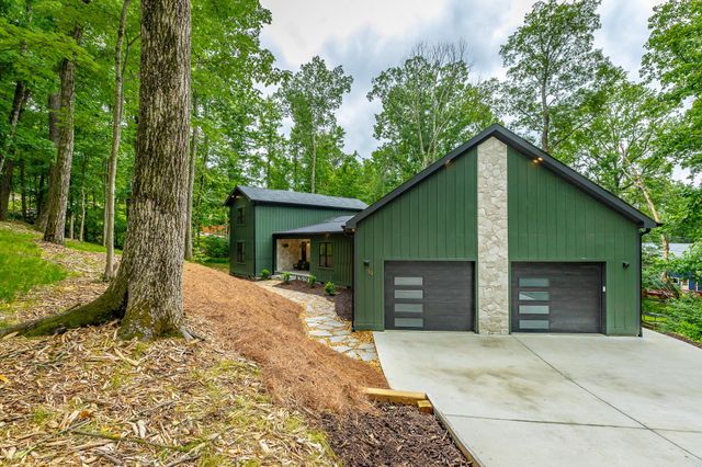 19 Stonehaven Drive, Signal Mountain, TN 37377