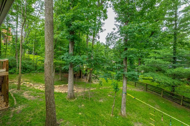 19 Stonehaven Drive, Signal Mountain, TN 37377