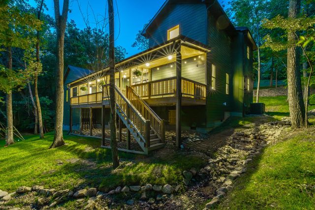 19 Stonehaven Drive, Signal Mountain, TN 37377