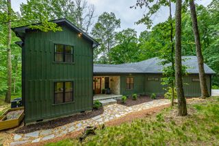 19 Stonehaven Drive, Signal Mountain, TN 37377