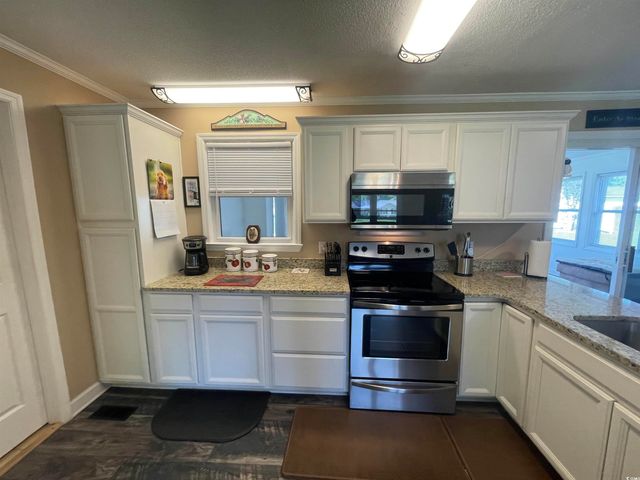 4637 Dogwood St., Loris, SC 29569