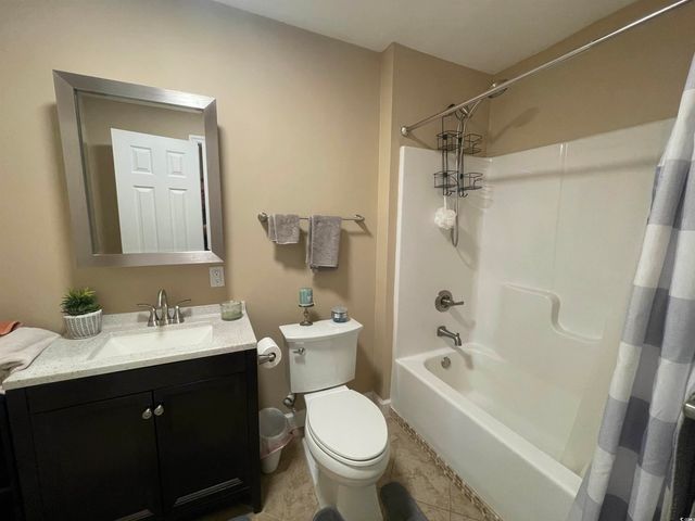 4637 Dogwood St., Loris, SC 29569