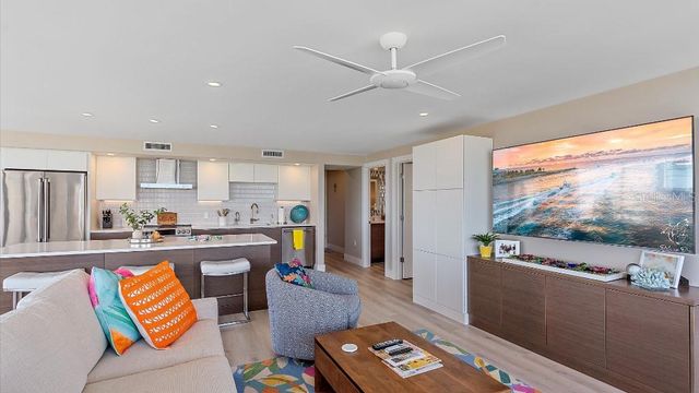 5400 OCEAN BOULEVARD 8-04, Sarasota, FL 34242