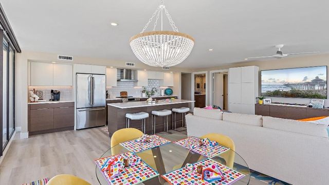 5400 OCEAN BOULEVARD 8-04, Sarasota, FL 34242