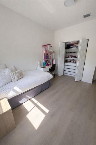 10255 NW 89th Ter, Doral, FL 33178