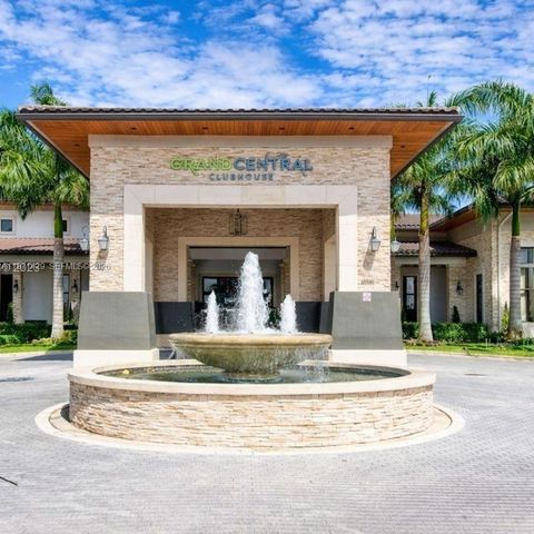 10255 NW 89th Ter, Doral, FL 33178