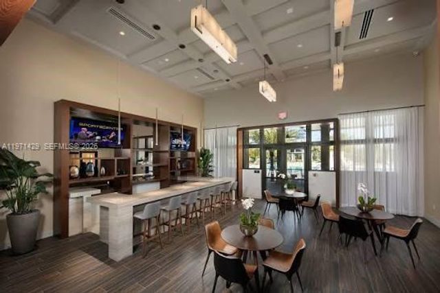 10255 NW 89th Ter, Doral, FL 33178