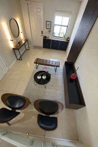 10255 NW 89th Ter, Doral, FL 33178