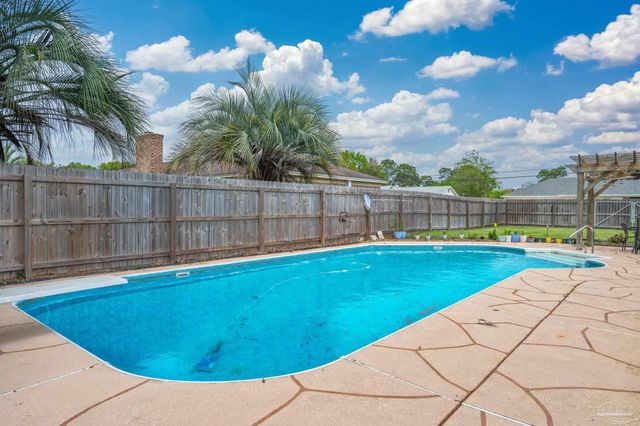 3835 Flintwood Rd, Pensacola, FL 32504