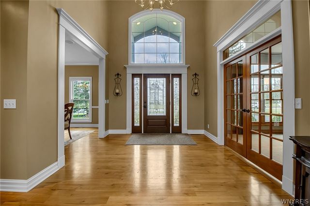 6555 Ashford Court, Clarence, NY 14051