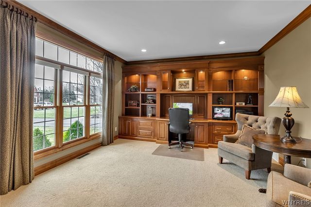 6555 Ashford Court, Clarence, NY 14051