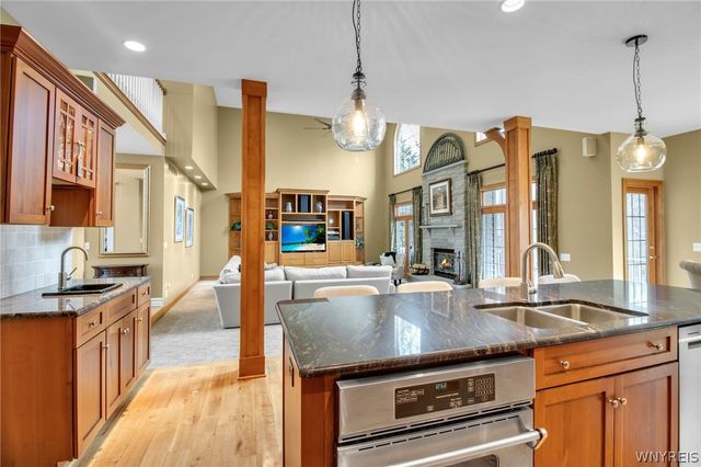 6555 Ashford Court, Clarence, NY 14051