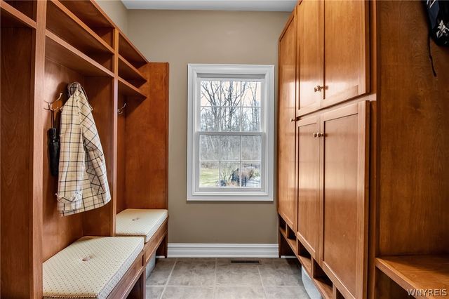 6555 Ashford Court, Clarence, NY 14051