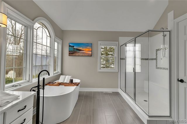 6555 Ashford Court, Clarence, NY 14051