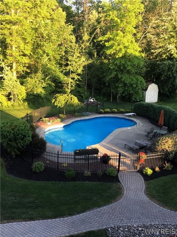 6555 Ashford Court, Clarence, NY 14051