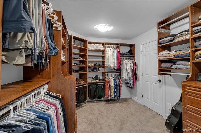 6555 Ashford Court, Clarence, NY 14051