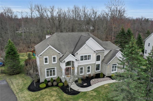 6555 Ashford Court, Clarence, NY 14051