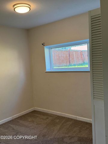 725 W 72nd Avenue, Anchorage, AK 99518