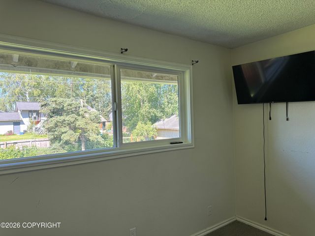 725 W 72nd Avenue, Anchorage, AK 99518