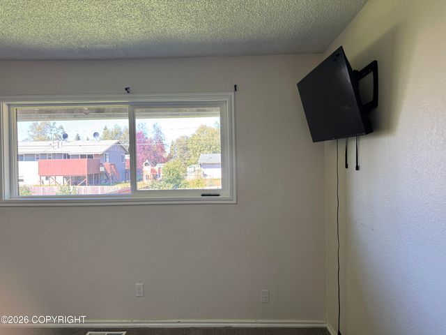 725 W 72nd Avenue, Anchorage, AK 99518