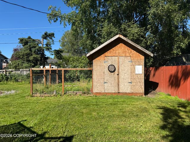 725 W 72nd Avenue, Anchorage, AK 99518