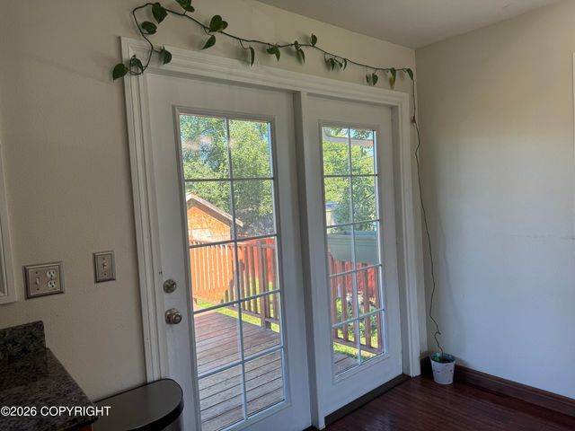725 W 72nd Avenue, Anchorage, AK 99518