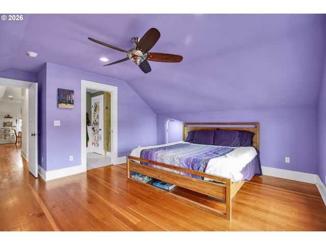 318 S Ivy St, Canby, OR 97013
