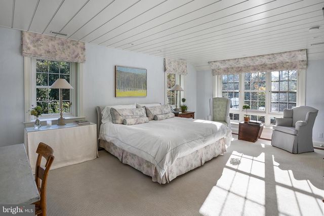 2824 CHAIN BRIDGE RD NW, Washington, DC 20016