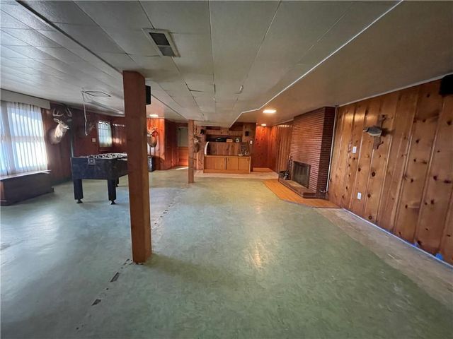 6106 N Lenox Avenue, Kansas City, MO 64151