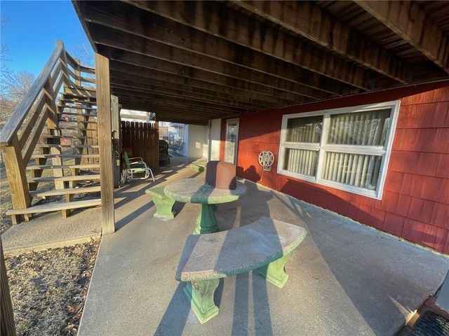 6106 N Lenox Avenue, Kansas City, MO 64151