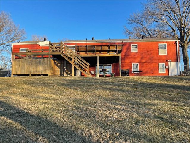 6106 N Lenox Avenue, Kansas City, MO 64151