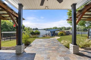 441 E Ewell Street, Granbury, TX 76048