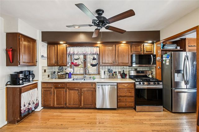 316 Coolidge Road, Irondequoit, NY 14622