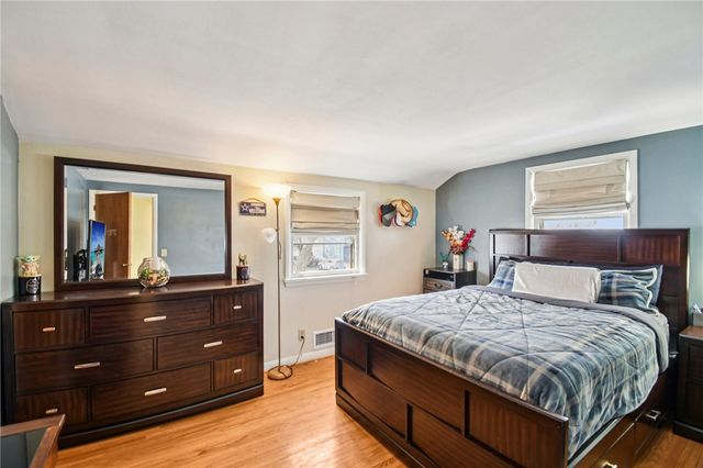 316 Coolidge Road, Irondequoit, NY 14622