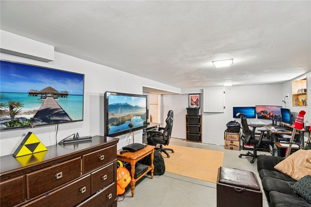 316 Coolidge Road, Irondequoit, NY 14622