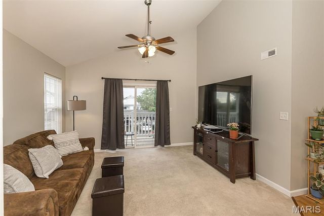 534 Saravalle Drive, St Peters, MO 63376