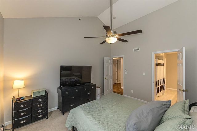 534 Saravalle Drive, St Peters, MO 63376