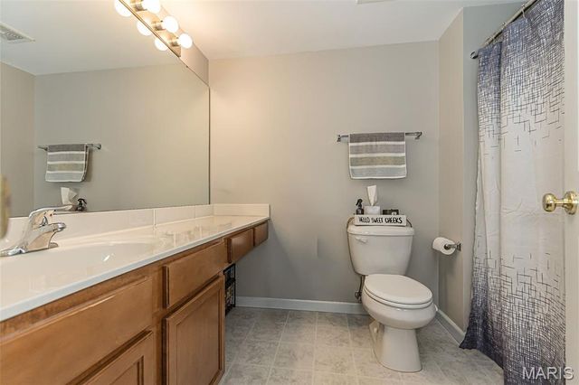 534 Saravalle Drive, St Peters, MO 63376