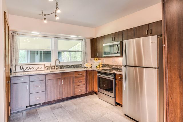 165 Lynn Drive, Battle Creek, MI 49037