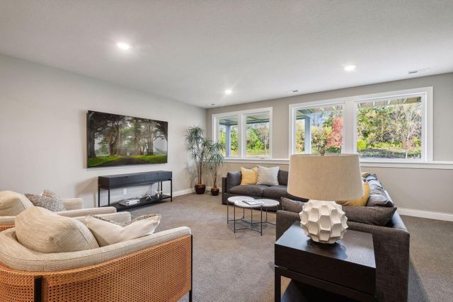 16745 58th Avenue N, Plymouth, MN 55446