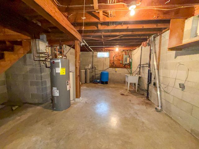 4616 Groves End Lane SE, Rochester, MN 55904