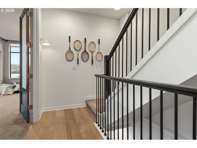 1684 Nw RIVERSCAPE St, Portland, OR 97209