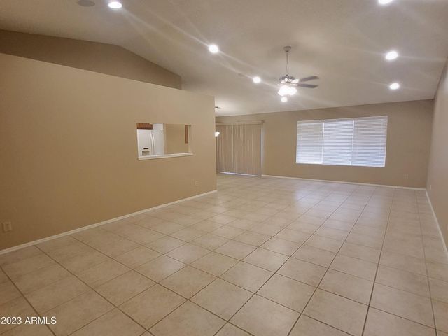 9126 W Maui Lane, Peoria, AZ 85381