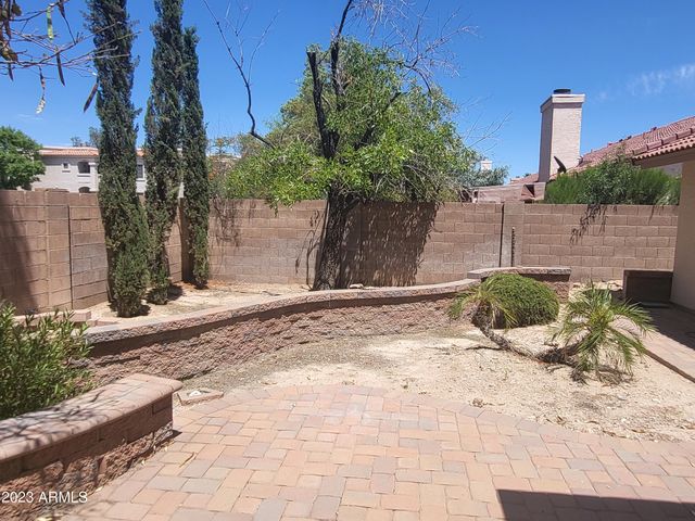 9126 W Maui Lane, Peoria, AZ 85381