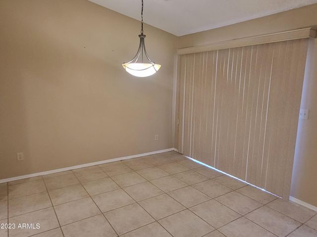 9126 W Maui Lane, Peoria, AZ 85381